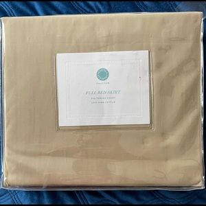 NWT Martha Stewart Full size bed skirt - Tan